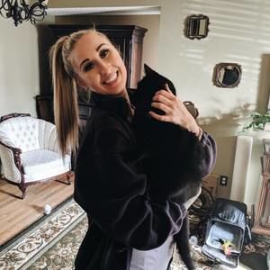 Meet your Posher, Janna